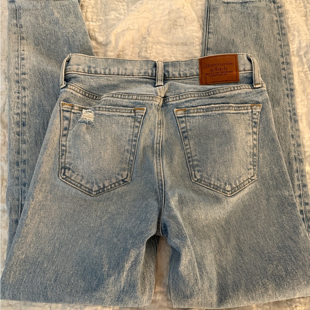 Abercrombie & Fitch Jeans - Picture 3 of 3